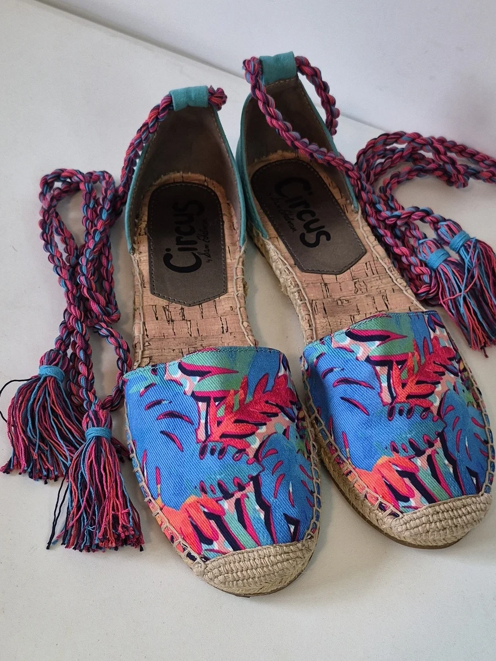 Circus by Sam Edelman Blue Tropical Espadrille Lace-Up Flats Size 8.5